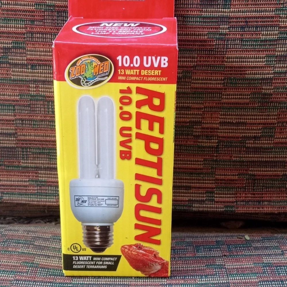 ZooMed Reptisun 10.0 UVB 13 Watt Desert Mini Compact Fluorescent Bulb.
